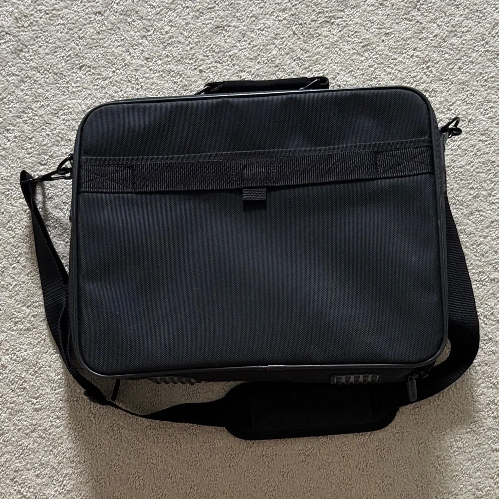 Targus Classic Black Laptop Bag